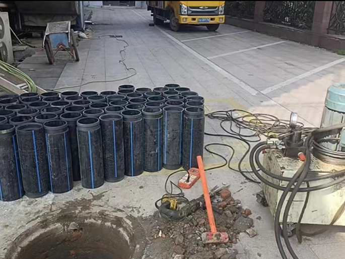 畜禽良种场PE置换管厂家 DN315置换管 非开挖管短管置换